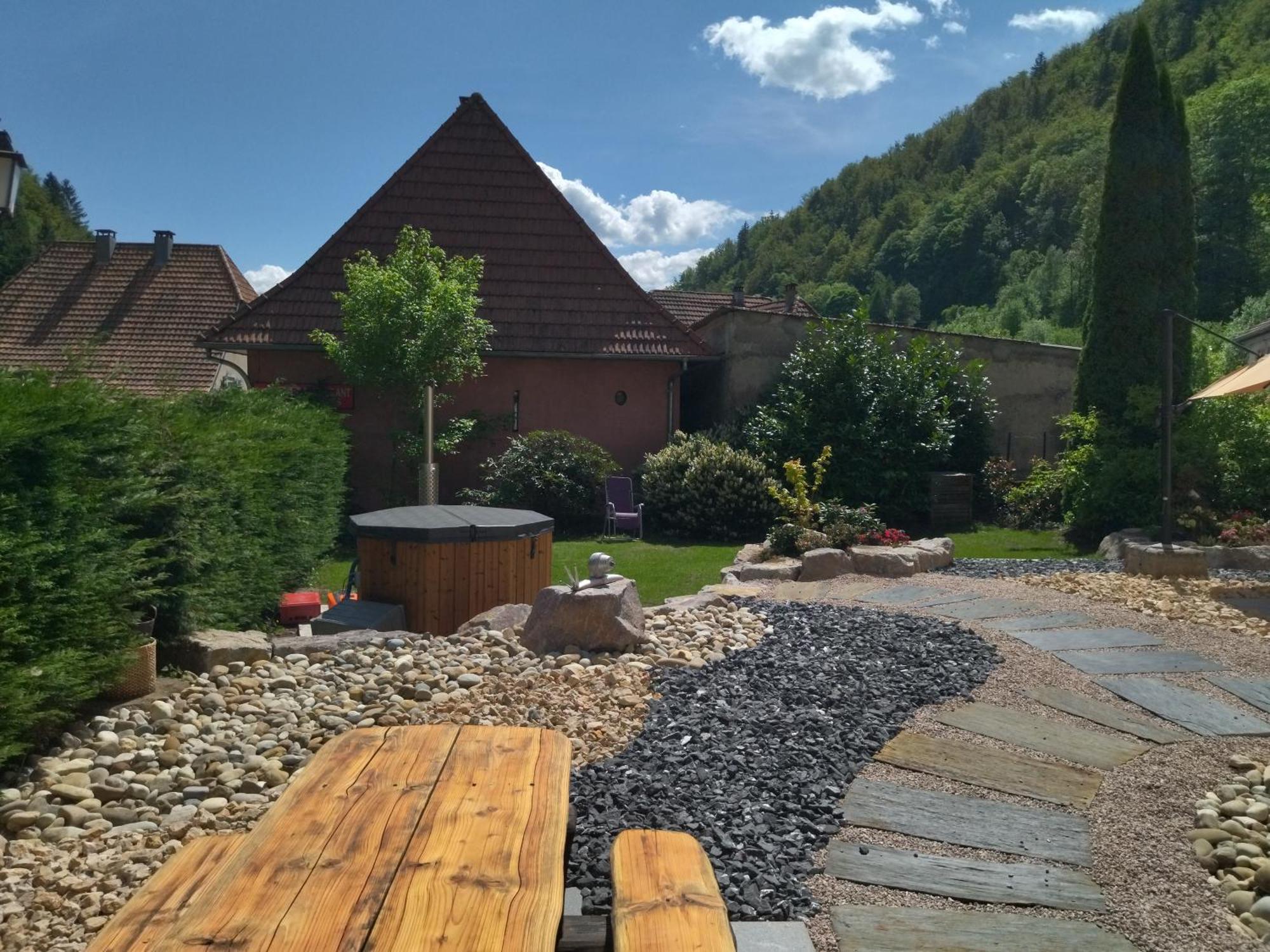 Bed and Breakfast Le Soleil Wildenstein Экстерьер фото